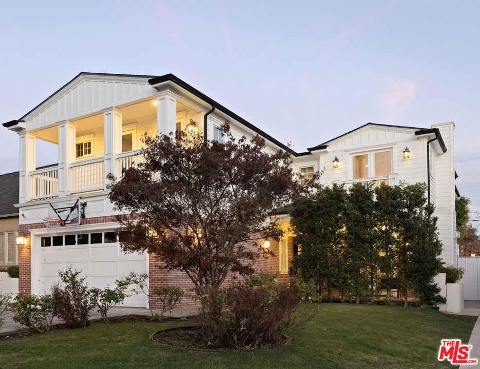 1148 Stearns Drive