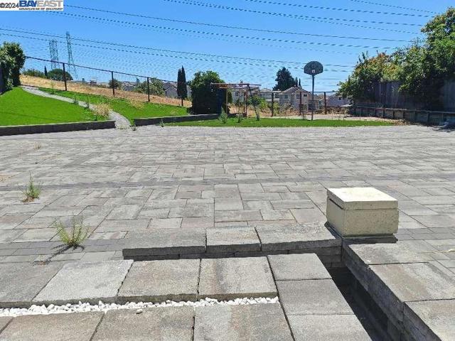 Image 4 of 22 For 43667 Southerland Way