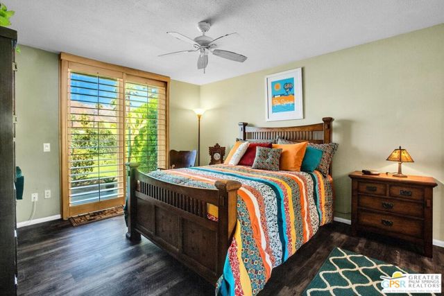 733 N Via Acapulco, Palm Springs CA: https://media.crmls.org/mediaz/250f8c46-fff8-40a3-966a-fb421de8ef0e.jpg