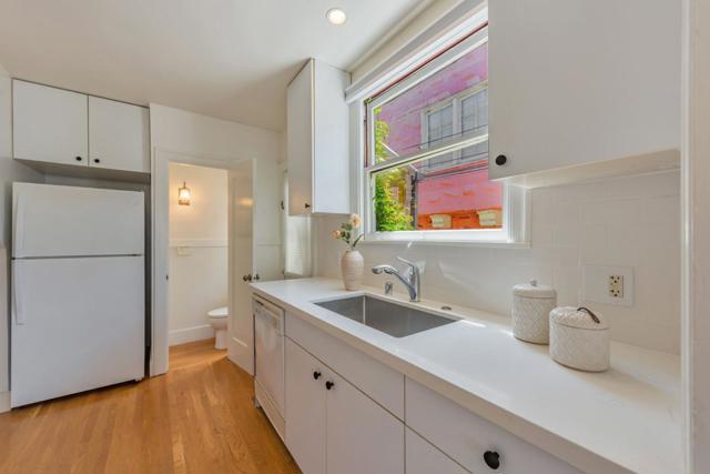 1585 Arch Street, Berkeley CA: https://media.crmls.org/mediaz/250fb1cd-13e4-4f1a-95a5-aae930508903.jpg