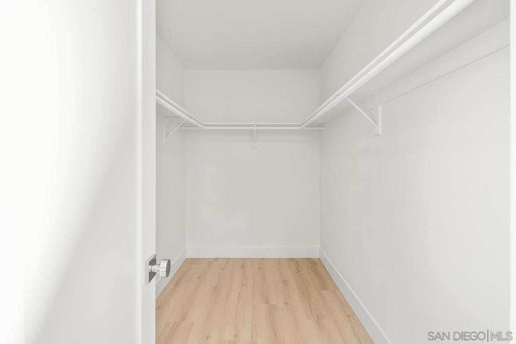 MLS #250042671SD image #31