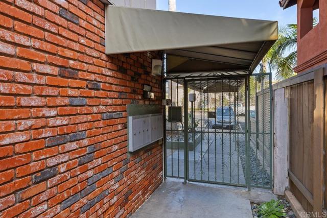 Detail Gallery Image 7 of 31 For 3960 Arizona St #1,  San Diego,  CA 92104 - 2 Beds | 2 Baths