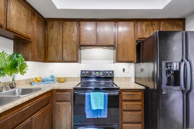 Detail Gallery Image 15 of 39 For 2230 Arborviate Ln, Spring Valley,  CA 91977 - 3 Beds | 2 Baths