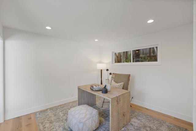 1556 Cherrywood Drive, San Mateo CA: https://media.crmls.org/mediaz/2513379e-bafb-40d2-a98e-98d0de3af99e.jpg