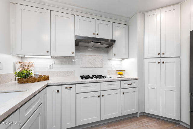 5748 Whispering Pines Circle, Westlake Village CA: https://media.crmls.org/mediaz/2513523a-1136-4382-8d2b-09859c227940.jpg
