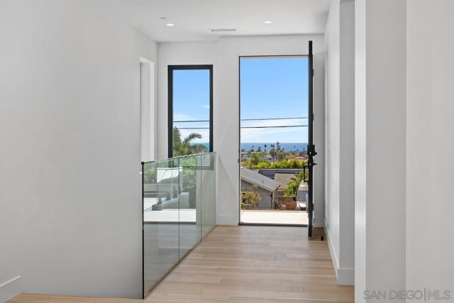 1009 Arcadia Road, Encinitas CA: https://media.crmls.org/mediaz/25137474-dc7e-4908-a5a4-a9b0c3925391.jpg
