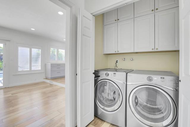 4563 Gatetree, Pleasanton CA: https://media.crmls.org/mediaz/251426ed-b998-47c4-bf90-d6227c8a1471.jpg