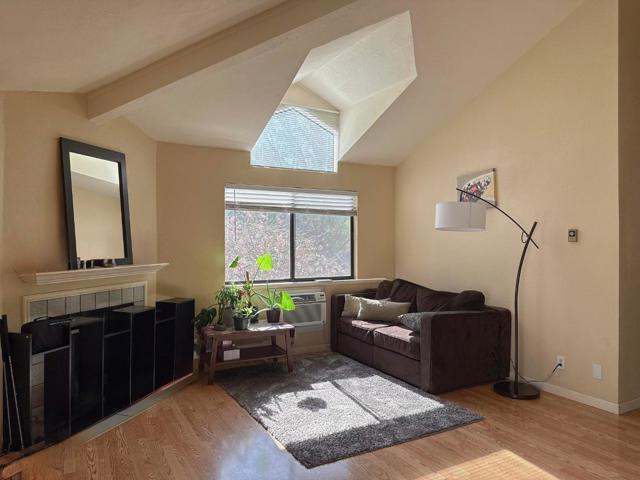 178 Sunwood Meadows Place, San Jose CA: https://media.crmls.org/mediaz/2515869d-c57f-4c6c-8c7d-b101aad27e1b.jpg
