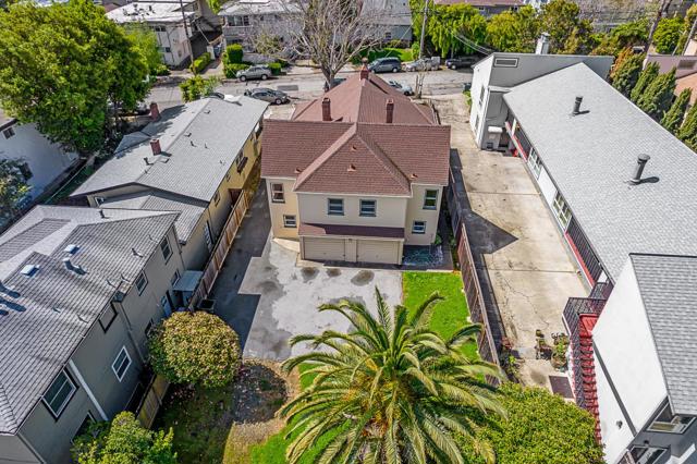 828 Highland Avenue, San Mateo CA: https://media.crmls.org/mediaz/25161913-7961-4d3d-8df4-f8b4d7d9087c.jpg