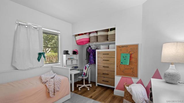725 Brookstone Road, Chula Vista CA: https://media.crmls.org/mediaz/25161983-34a7-4e95-8c93-63dd0396b107.jpg