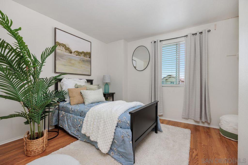 MLS #250036298SD img 18