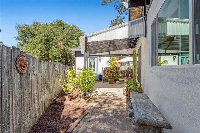 185 Woodston Way, Ben Lomond CA: https://media.crmls.org/mediaz/2516d845-55ee-4113-93f1-5b9ed58eeb1e.jpg