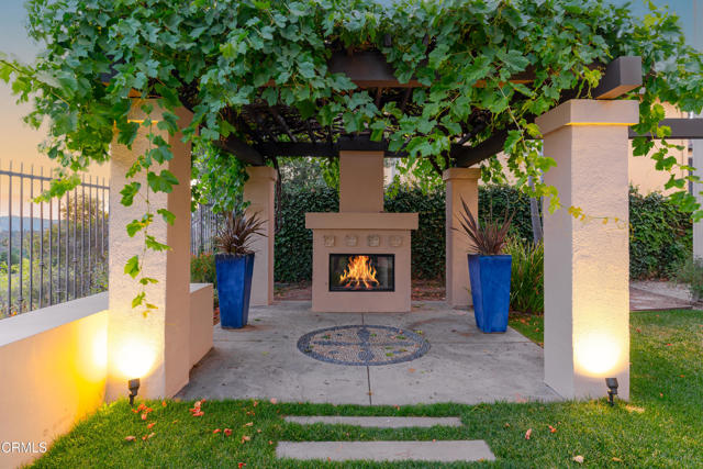 3911 Lilac Canyon Lane, Altadena CA: https://media.crmls.org/mediaz/2518253f-b87a-49cd-9cf9-810a1b7480c0.jpg