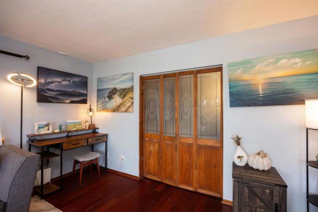 533 Alto Avenue, Half Moon Bay CA: https://media.crmls.org/mediaz/25182ab3-05e8-4aee-87b6-402b5d83c96a.jpg