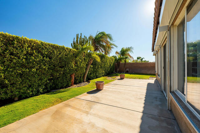 992 Mira Grande, Palm Springs, CA 92262