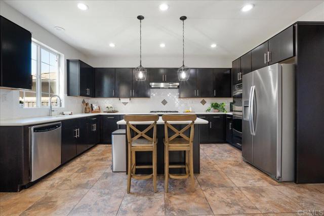 46525 Peach Tree Street, Temecula CA: https://media.crmls.org/mediaz/25198ff0-5ed1-4835-9469-f03eb06292eb.jpg