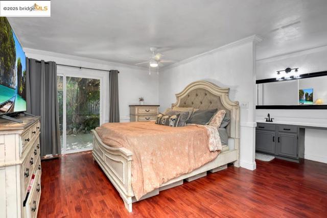 1359 Port Ct, Oakley CA: https://media.crmls.org/mediaz/2519f181-a5b5-47fb-a25f-5267b885af4d.jpg