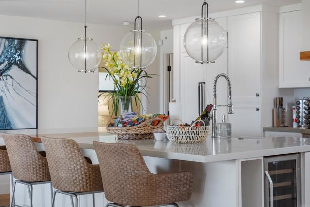 Detail Gallery Image 10 of 54 For 5080 Carlsbad Blvd, Carlsbad,  CA 92008 - 5 Beds | 4 Baths