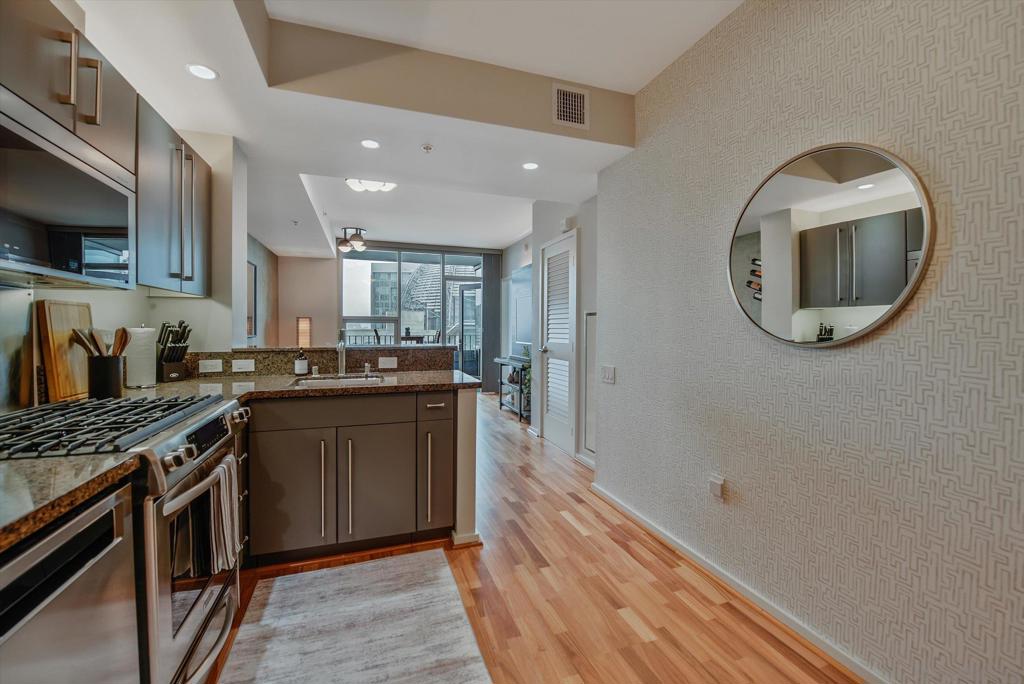 321 10th Ave - photo 13