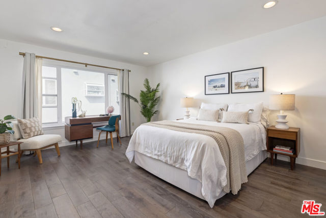 1007 Figueroa Terrace, Los Angeles CA: https://media.crmls.org/mediaz/251b7e3e-ffd7-4eac-8104-c81293a82c96.jpg