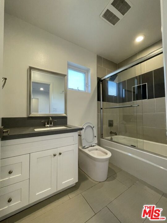 5733 Fulcher Avenue photo 57