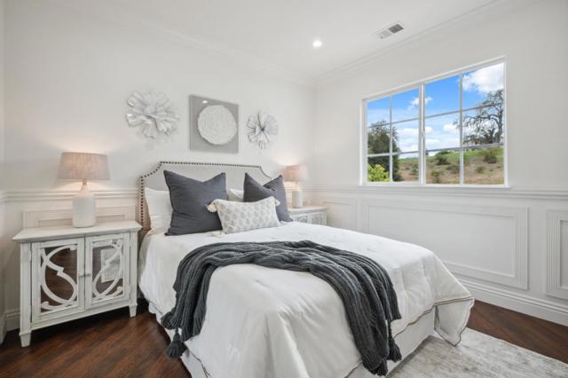 2325 Olea Court, Gilroy CA: https://media.crmls.org/mediaz/251d4891-87a0-4407-9f7c-4a144a880977.jpg