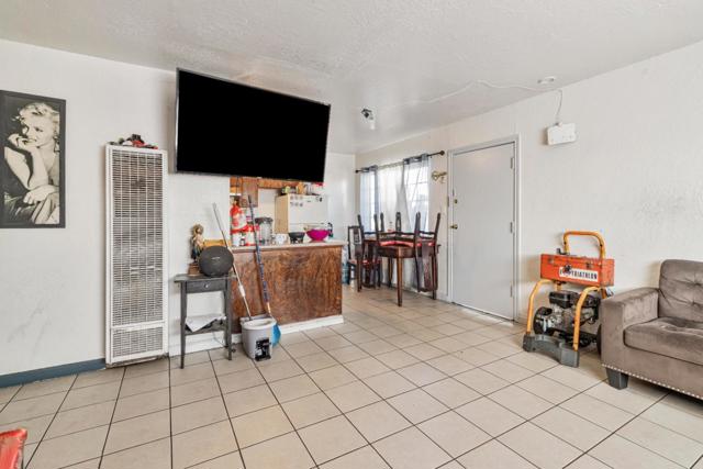 748 Clara Street, Oakland CA: https://media.crmls.org/mediaz/251e8364-feb0-472c-bb71-971a535c5b26.jpg