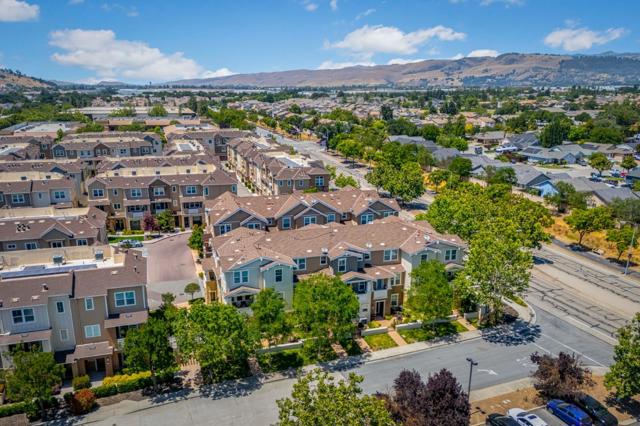 190 Triggs Lane, Morgan Hill CA: https://media.crmls.org/mediaz/251e9260-f0ee-4e89-9690-44c61f70e31a.jpg