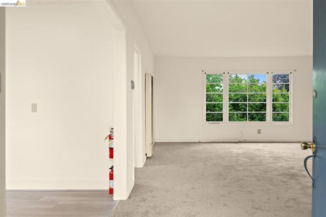 1718 Bancroft Way, Berkeley CA: https://media.crmls.org/mediaz/251ed562-414b-4b57-9639-6089377e6048.jpg