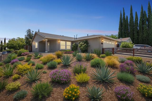 61 Galleon Way, Pittsburg CA: https://media.crmls.org/mediaz/251f1d80-776e-4fd1-976b-a28d00dab95b.jpg