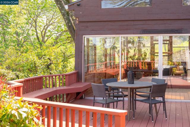 Image 39 of 49 For 2081 Essenay Ave