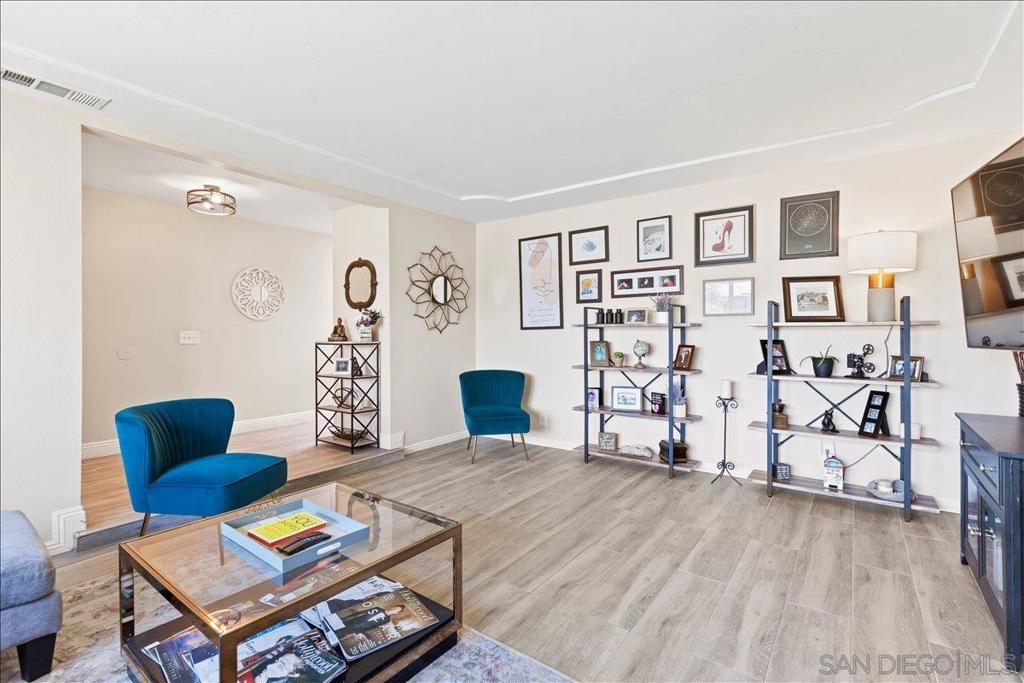 2051 Weathervane - photo 5