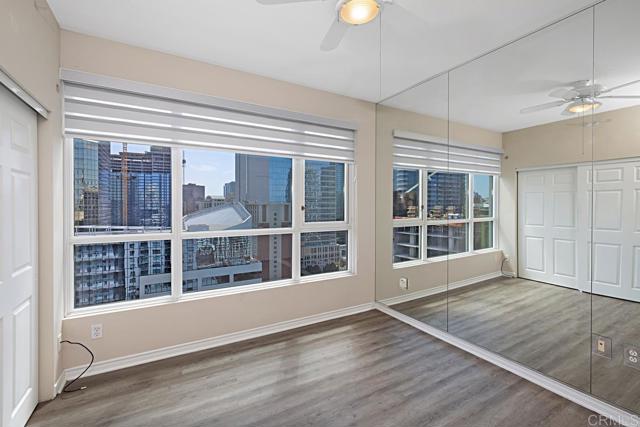 1240 India Street, San Diego CA: https://media.crmls.org/mediaz/25205aa4-3ab8-46ef-a7fa-3b2d1ea350af.jpg