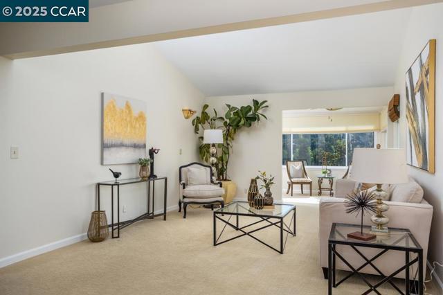 3520 Rossmoor Parkway, Walnut Creek CA: https://media.crmls.org/mediaz/2521da30-dc22-4212-87bb-9d96ad34d702.jpg