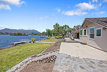 800 Lake Sherwood Drive, Lake Sherwood CA: https://media.crmls.org/mediaz/2525933d-ab23-483e-8c31-e232fd92453e.jpg