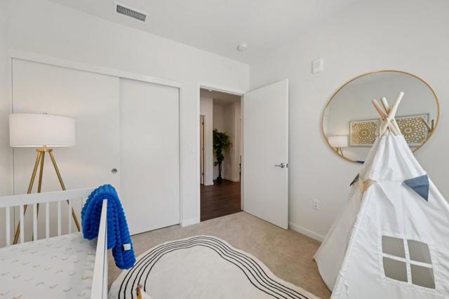 1850 El Camino Real, Santa Clara CA: https://media.crmls.org/mediaz/252595e2-88ef-4ee4-bc6e-095eff0272ba.jpg