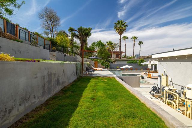 3859 Mount Rubidoux Drive, Riverside CA: https://media.crmls.org/mediaz/25270f9a-98a9-4abe-818a-17014d5adc86.jpg