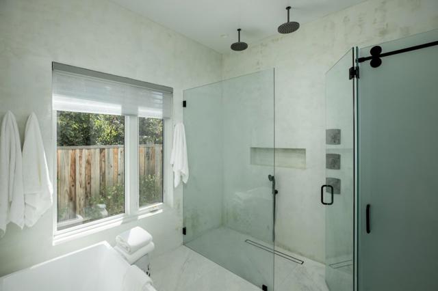 1686 Parkhills Avenue, Los Altos CA: https://media.crmls.org/mediaz/252714c2-2af9-4bd0-974a-b24d0711de2c.jpg