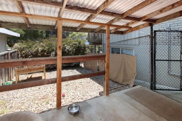 620 Rio Del Mar Boulevard, Aptos CA: https://media.crmls.org/mediaz/25273dc5-f06b-4ab4-bb01-2f2315e8fb90.jpg