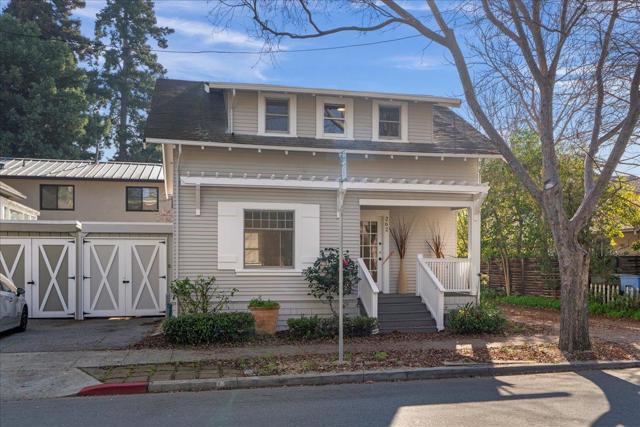 262 Hawthorne Avenue, Palo Alto CA: https://media.crmls.org/mediaz/2527a35e-0bb8-4825-a6f7-229966e13526.jpg