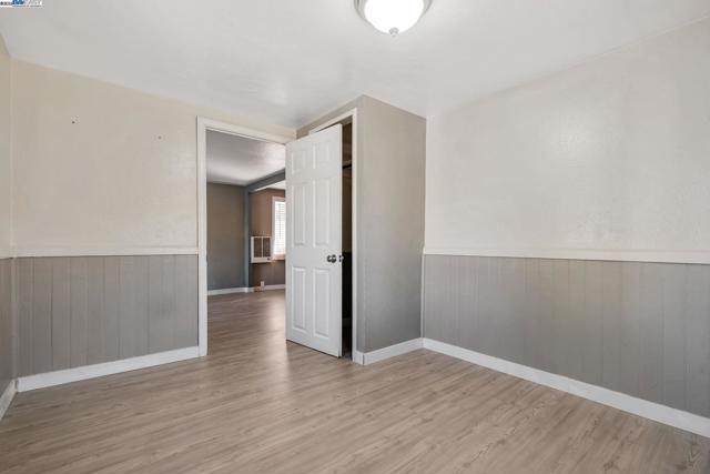 118 Sycamore St, Fremont CA: https://media.crmls.org/mediaz/2527aa62-a3c1-44b1-b55c-b6bbbdf7a0c0.jpg