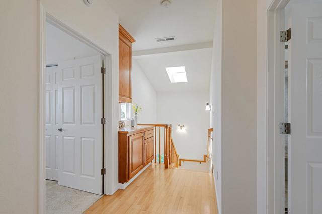 5140 Trade Wind Lane, Fremont CA: https://media.crmls.org/mediaz/25280c21-38b7-4fdc-bb28-ba771659fded.jpg