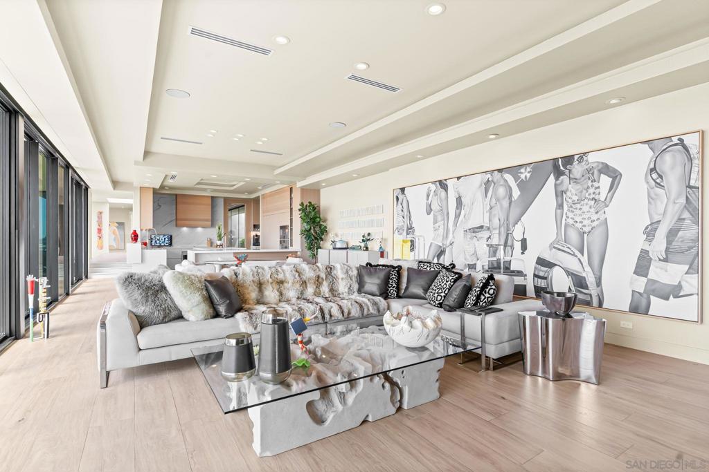 MLS #250035540SD image #21