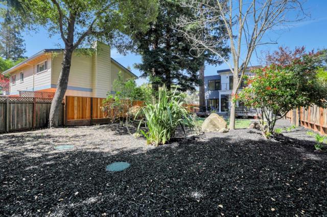 546 9th Avenue, Menlo Park CA: https://media.crmls.org/mediaz/252a487e-5f9c-4ca3-8c73-4f5916184ff5.jpg