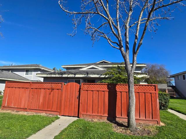 5626 Calmor Avenue, San Jose CA: https://media.crmls.org/mediaz/252a804d-0c52-4091-9e88-09cdd38e20af.jpg