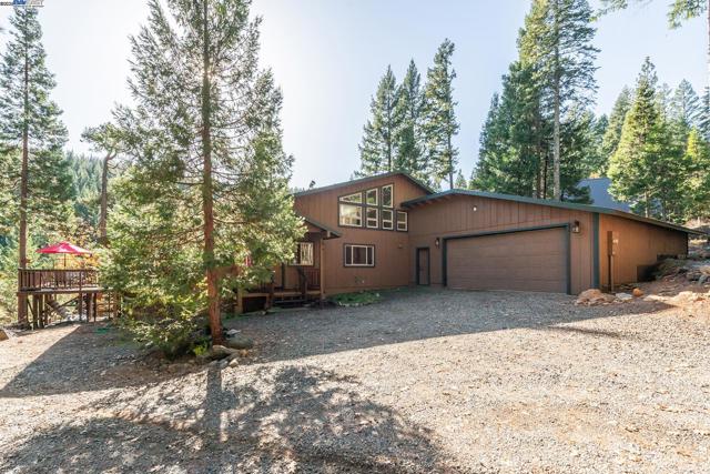 851 Mountain Aire Lane, Trinity Center CA: https://media.crmls.org/mediaz/252ab9c3-2953-425f-ad9d-9846c003250c.jpg