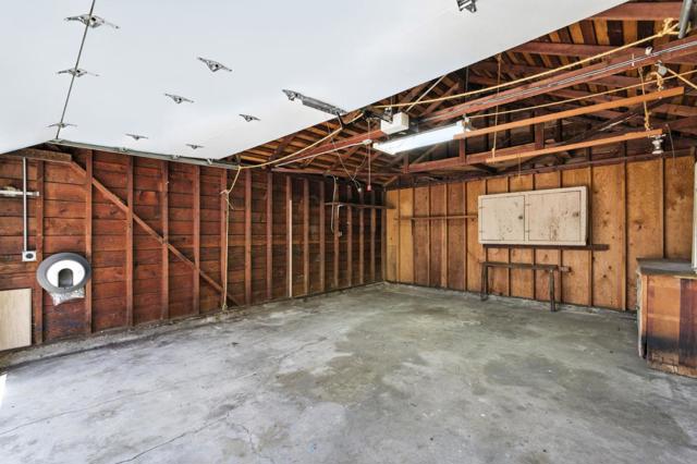 1513 Oak Street, San Mateo CA: https://media.crmls.org/mediaz/252b4629-b216-45e6-aec1-dd96fdad2768.jpg