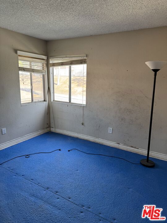 6267 Grand Valley Trail, Jurupa Valley CA: https://media.crmls.org/mediaz/252badad-bff6-4e89-abe9-fa805183e621.jpg