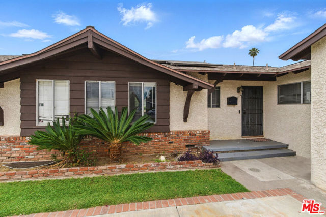 350 N Shadyglen Drive, Covina CA: https://media.crmls.org/mediaz/252bc207-bb80-4aea-8340-1617dc08d7b5.jpg