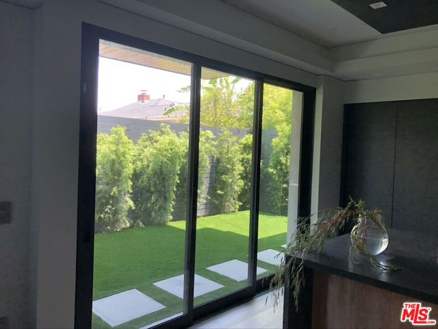 1625 18th Street, Manhattan Beach, California 90266, 4 Bedrooms Bedrooms, ,5 BathroomsBathrooms,Residential,For Sale,18th,26655945